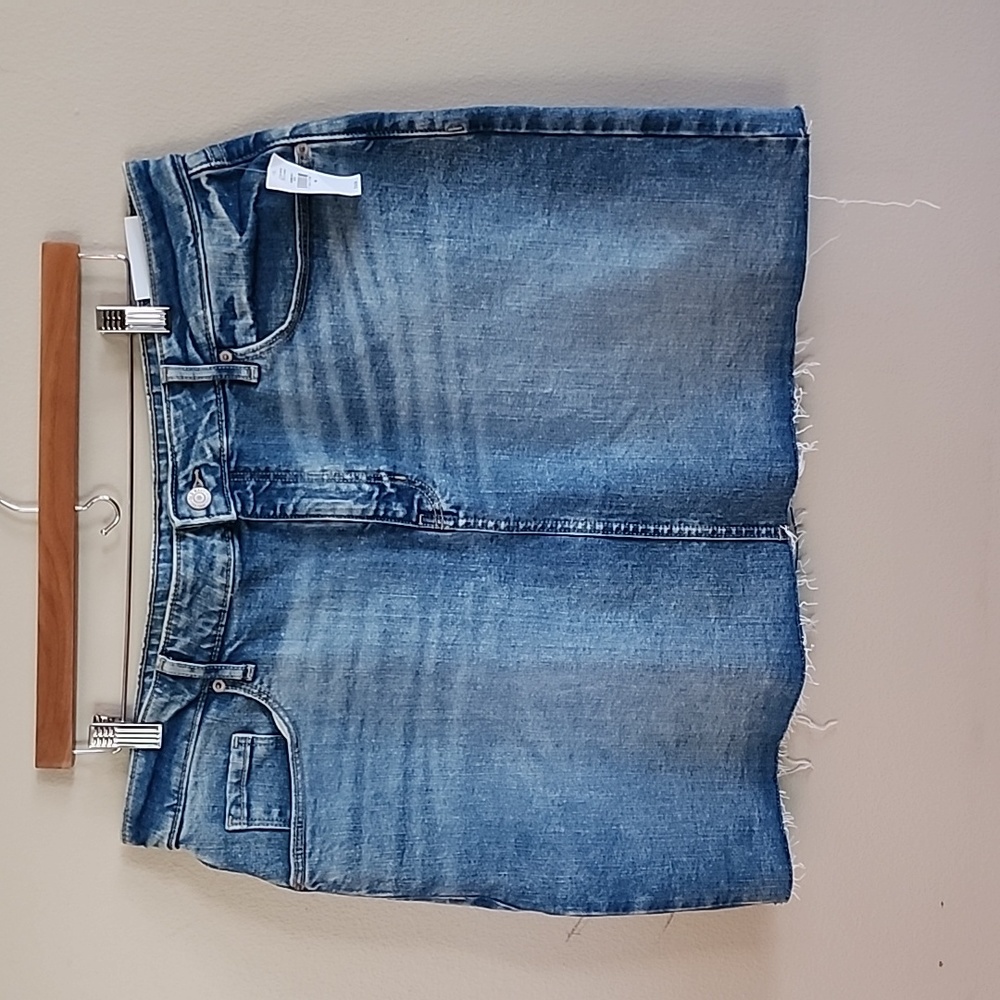 NEW! Old Navy Denim Skirt 16